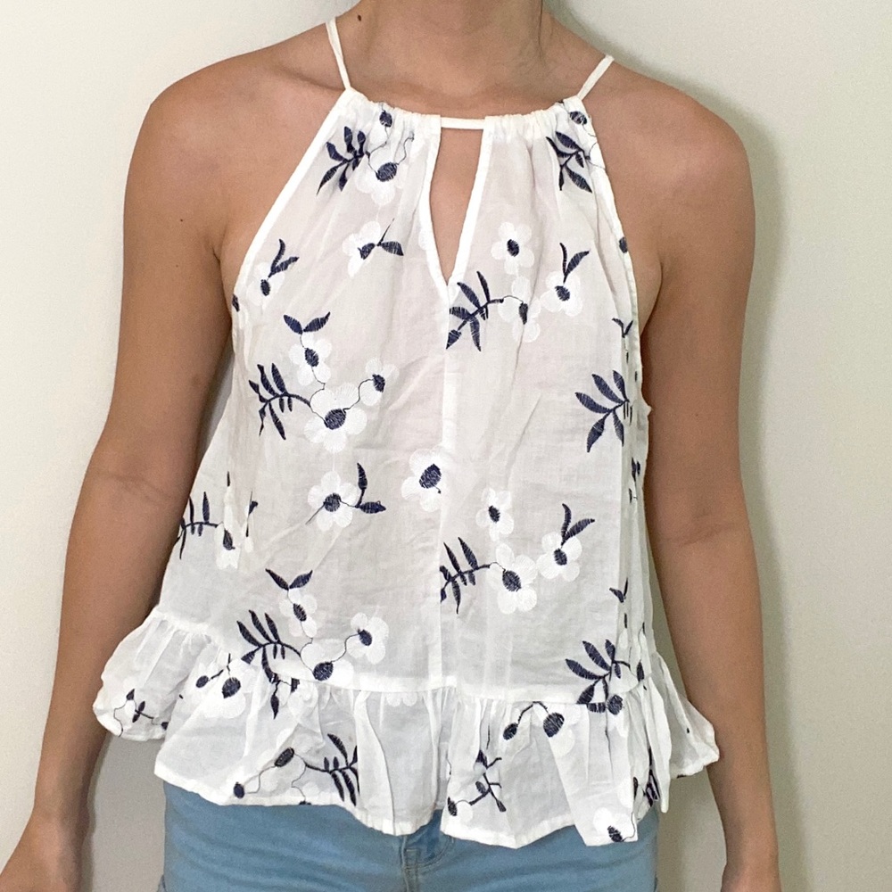 Cute halterneck top